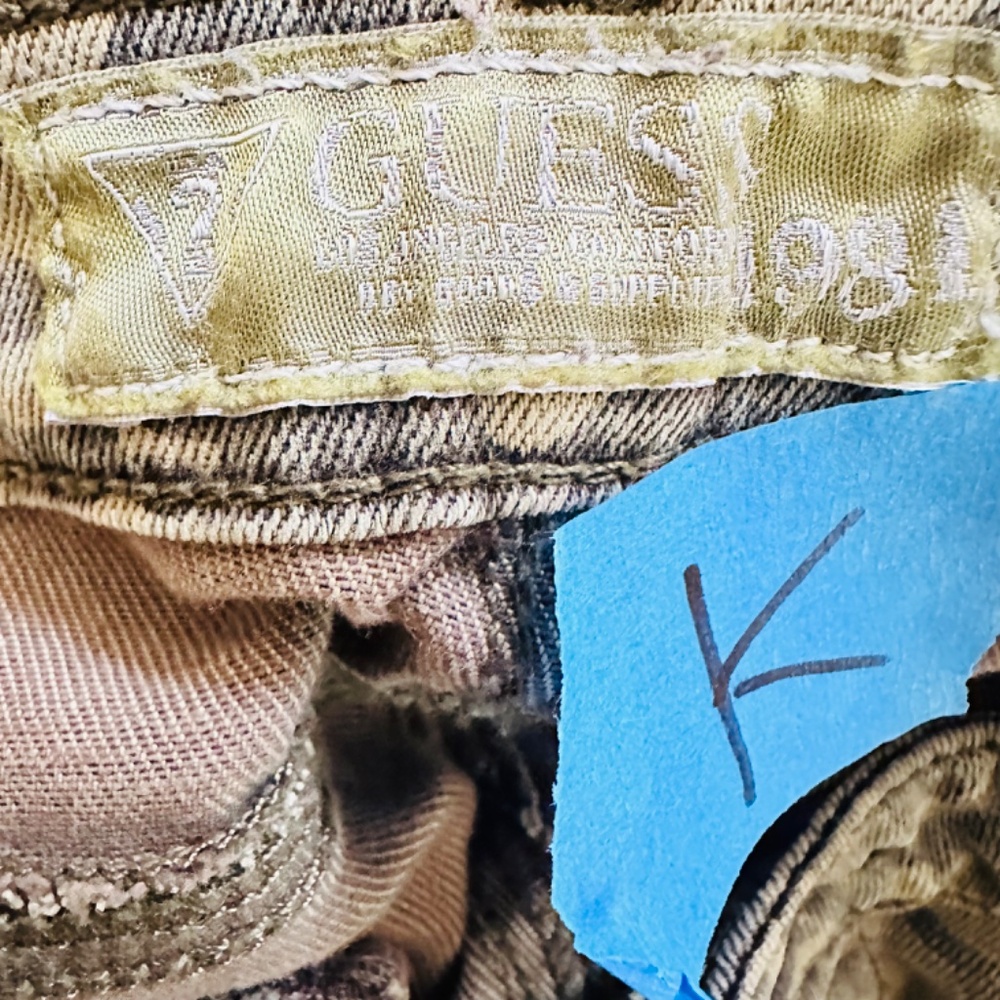 GUESS CAMO Guess Camo Jeans. The best Guess Camo skinny jeans, size 27. - Picture 5 of 10